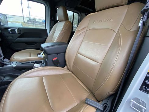 Used 2023 Jeep Wrangler Sahara w/ Cold Weather Group image 14