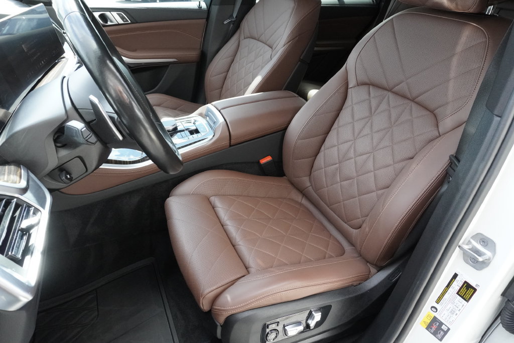 Used 2024 BMW X5 xDrive50e w/ M Sport Package AWD/4WD image 20