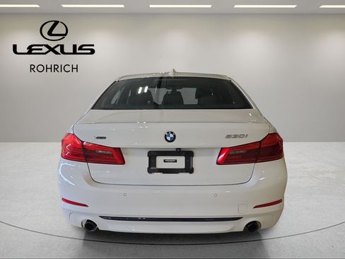 Used 2018 BMW 530i xDrive AWD/4WD image 7
