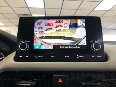 Used 2024 Honda HR-V LX image 23