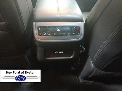 Used 2023 Nissan Pathfinder SL w/ SL Premium Package AWD/4WD image 18