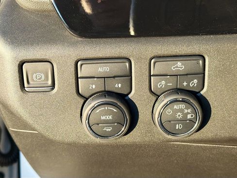 Used 2022 Chevrolet Silverado 1500 RST image 31