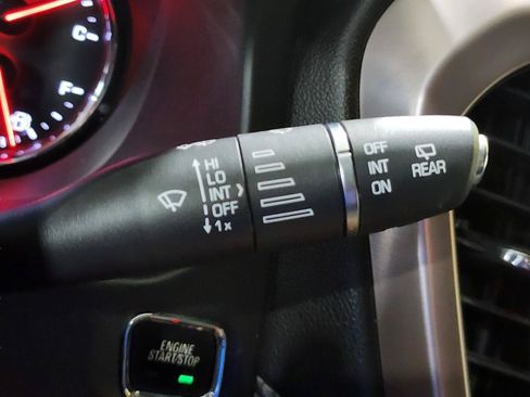 Used 2017 GMC Acadia Denali FWD image 18