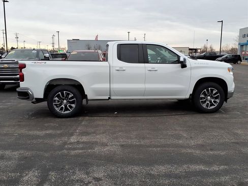Certified 2024 Chevrolet Silverado 1500 LT AWD/4WD image 15