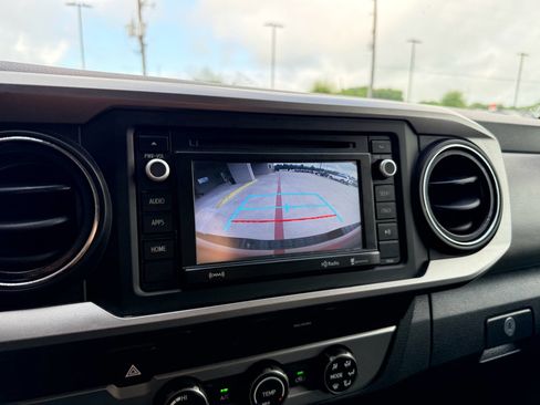 Used 2019 Toyota Tacoma SR5 RWD image 22