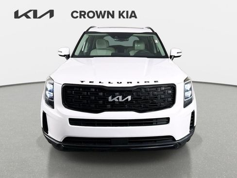 Certified 2022 Kia Telluride EX w/ EX Premium Package AWD/4WD image 2