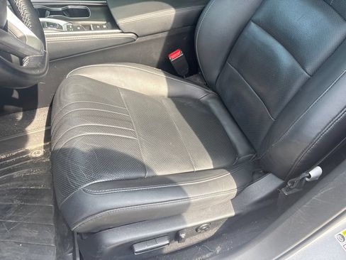 Used 2022 Honda Accord Touring image 13