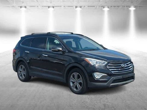 Used 2013 Hyundai Santa Fe GLS AWD/4WD image 2