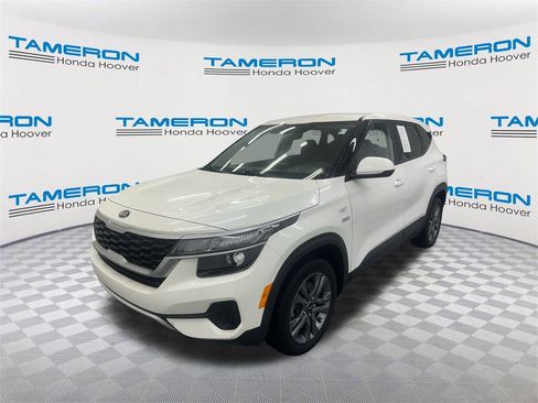 Used 2021 Kia Seltos LX image 1