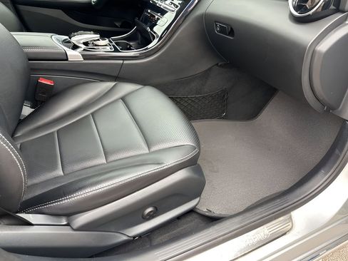 Used 2015 Mercedes-Benz C 300 4MATIC Sedan image 15