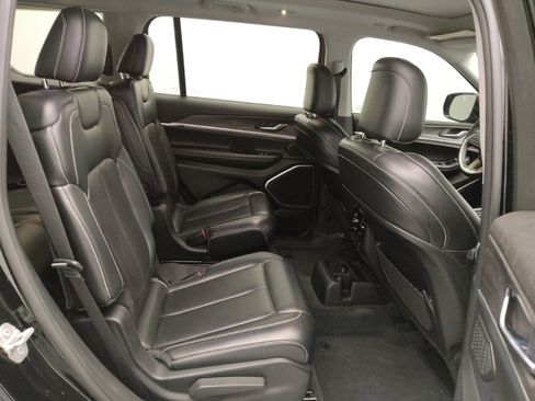 Used 2021 Jeep Grand Cherokee L Limited image 19