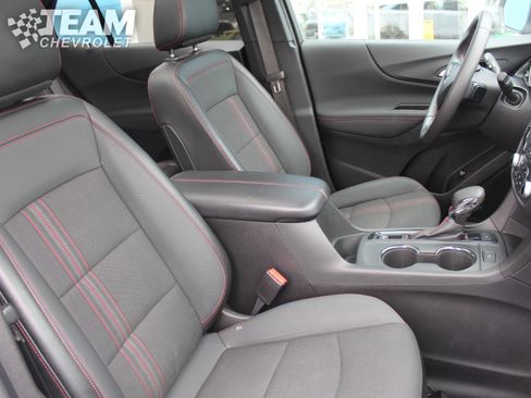 Certified 2022 Chevrolet Equinox RS w/ LPO, Floor Liner Package image 29