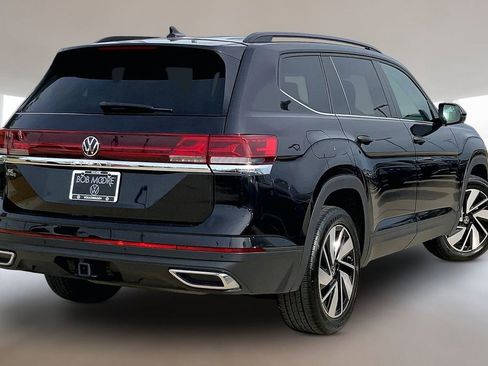 Used 2024 Volkswagen Atlas SE FWD image 2
