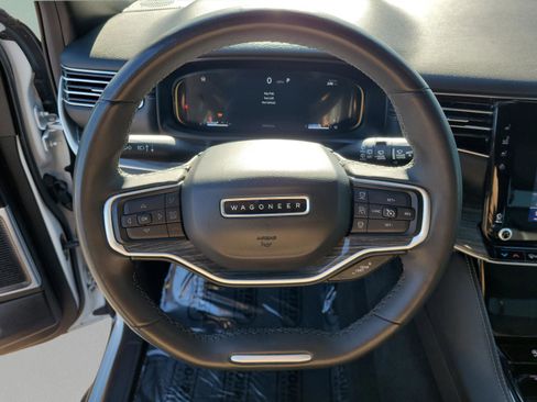 Used 2022 Jeep Wagoneer Series II image 23