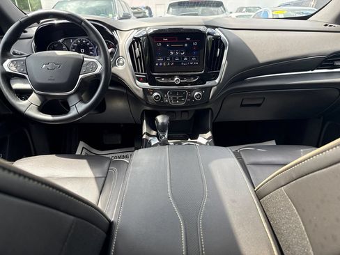 Used 2023 Chevrolet Traverse Premier w/ Redline Edition AWD/4WD image 18