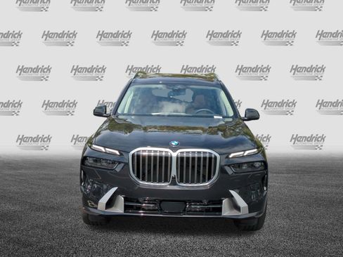 Used 2026 BMW X7 xDrive40i AWD/4WD image 3