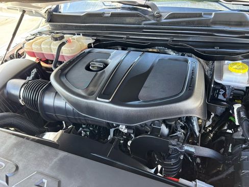 Used 2025 RAM 1500 Laramie image 25