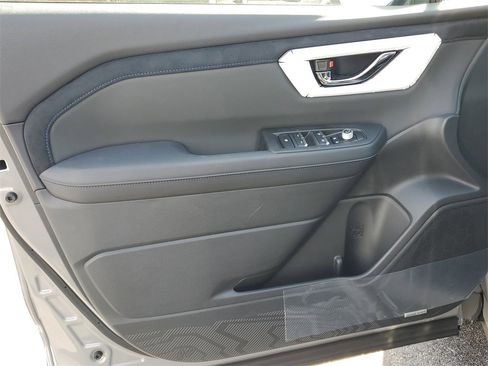 New 2026 Subaru Forester Limited image 18