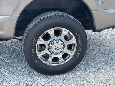 Used 2022 Ford F350 King Ranch w/ King Ranch Ultimate Package AWD/4WD image 12