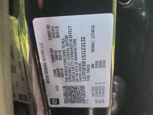 Certified 2025 GMC Canyon Denali AWD/4WD image 33
