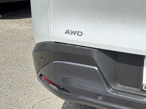 New 2025 Nissan Murano SL image 13