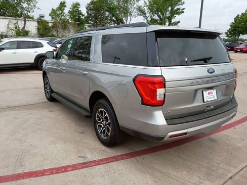 Used 2024 Ford Expedition Max XLT image 12