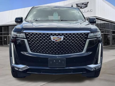Certified 2022 Cadillac Escalade ESV Premium Luxury AWD/4WD image 4