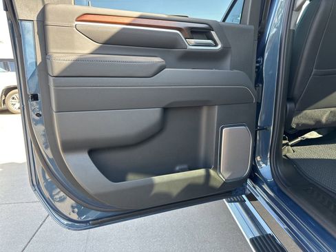 New 2026 GMC Sierra 3500 Denali w/ Denali Reserve Package image 18