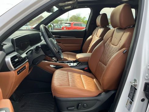 Used 2025 Kia Telluride EX X-Line image 13