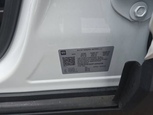 Used 2023 Chevrolet Traverse LT FWD image 30