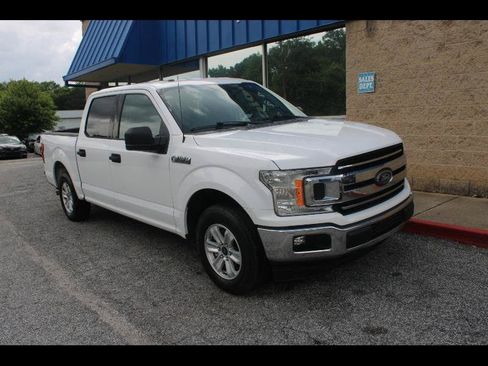 Used 2018 Ford F150 XLT w/ Trailer Tow Package RWD image 1