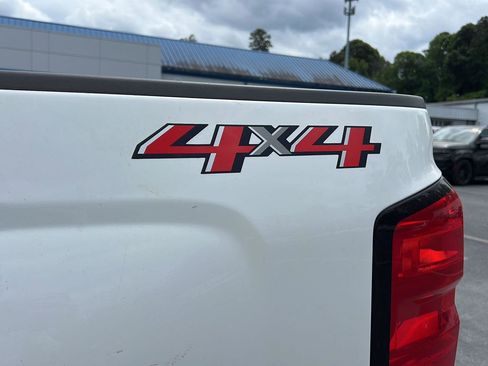 Used 2018 Chevrolet Silverado 1500 LT w/ All Star Edition AWD/4WD image 8