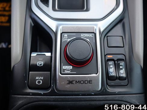 Used 2023 Subaru Forester Premium image 22