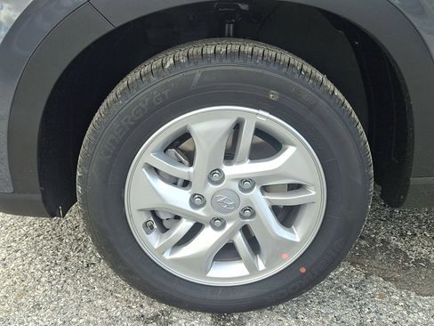 New 2026 Hyundai Venue SE image 18