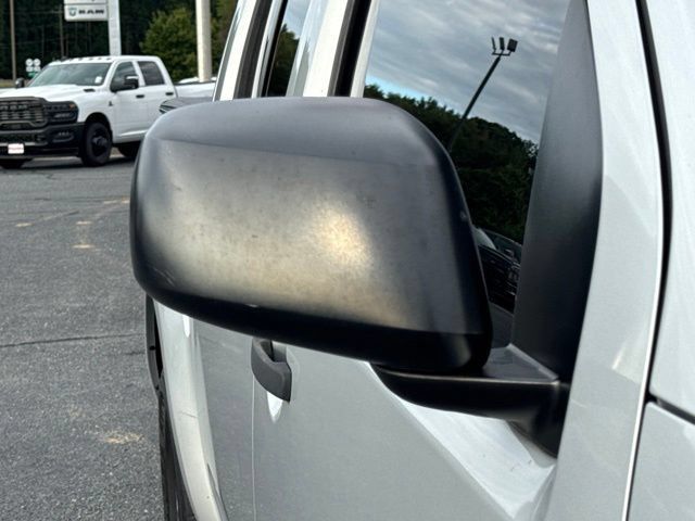 Used 2014 Nissan Frontier SV RWD image 10