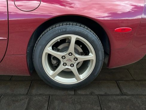 Used 2003 Chevrolet Corvette Convertible 2D w/ Preferred Equipment Group1 image 15