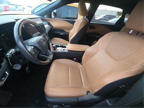 Used 2024 Lexus RX 350 Premium w/ Accessory Package (Z1) FWD image 5