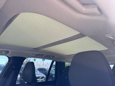 Certified 2025 Volvo XC90 B6 Plus w/ Protection Package Premier AWD/4WD image 19