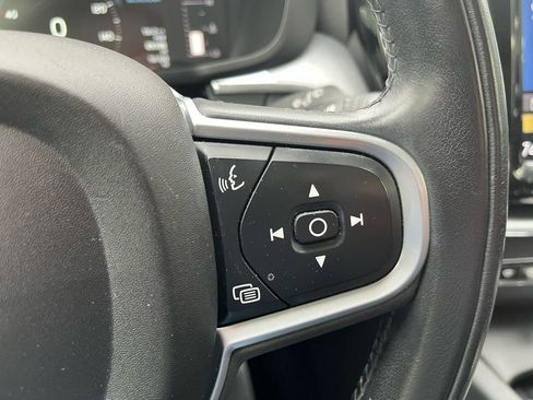 Used 2019 Volvo XC60 T6 Momentum w/ Premium Package AWD/4WD image 15