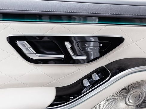 Used 2023 Mercedes-Benz S 580 S 580 image 29