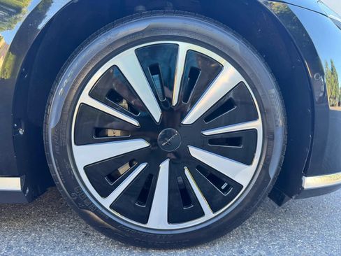 Used 2023 Lucid Air Touring AWD/4WD image 14
