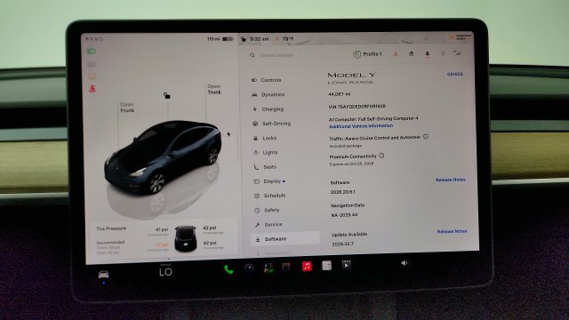 Used 2024 Tesla Model Y 2WD image 53