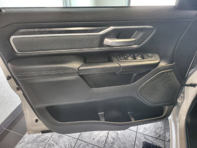 Used 2022 RAM 1500 Big Horn AWD/4WD image 13