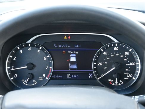 Used 2023 Nissan Frontier SV w/ Technology Package image 23