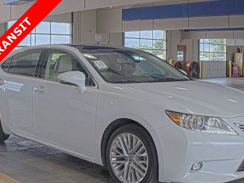 Used 2015 Lexus ES 350 w/ Ultra Luxury Package FWD image 5