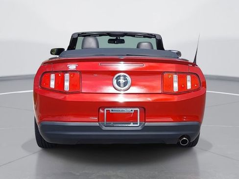 Used 2010 Ford Mustang Convertible RWD image 4