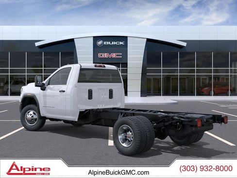 New 2026 GMC Sierra 3500 Pro AWD/4WD image 3