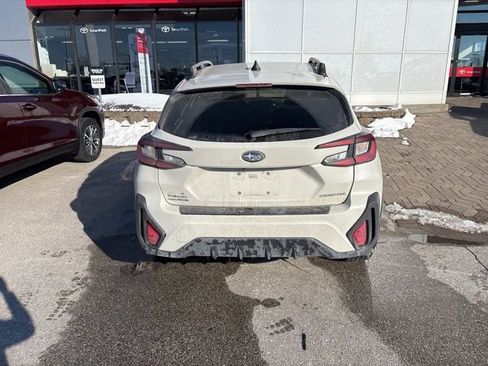Used 2024 Subaru Crosstrek 2.0i Premium image 4