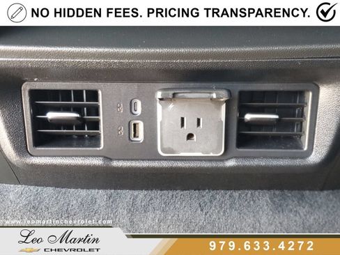 Used 2025 Chevrolet Silverado 1500 LT w/ Safety Package AWD/4WD image 11
