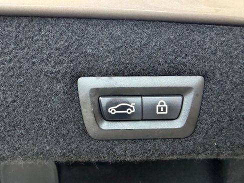 Used 2016 BMW 750i xDrive image 20